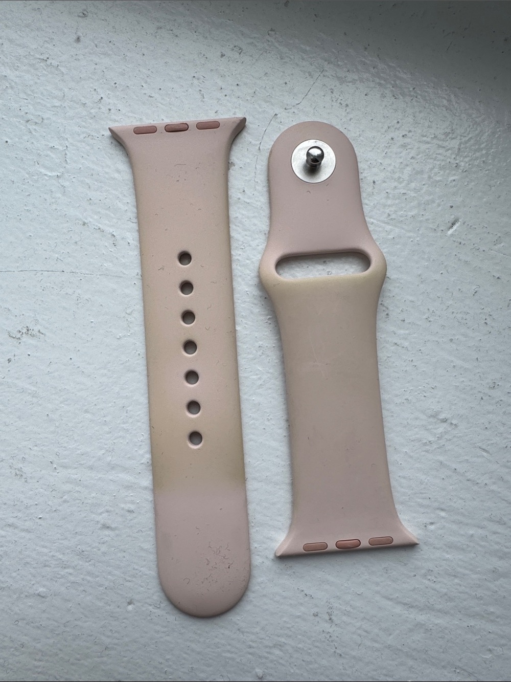 Set of 2 Silicone Apple Watch Bands in Black and Blush Pink - Size 38/40mm - Picture 5 of 5